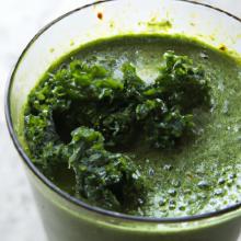 Revitalize Your Body: The Ultimate Green Detox Smoothie with Kale