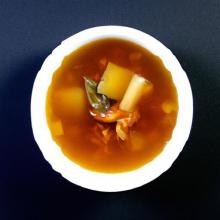 Broth Showdown: Canned Convenience vs. Homemade Flavor