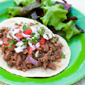 Savory Slow Cooker Taco Meat: Perfect for Feeding Crowds